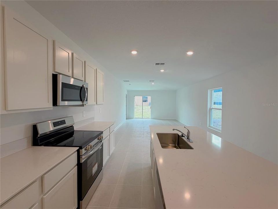 En Renta: $1,850 (3 camas, 2 baños, 1428 Pies cuadrados)