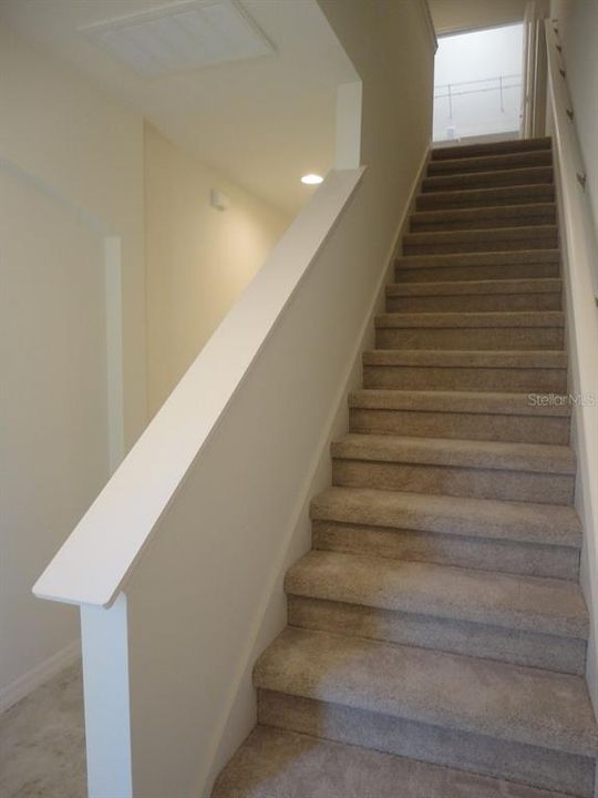 For Rent: $2,350 (3 beds, 2 baths, 1472 Square Feet)