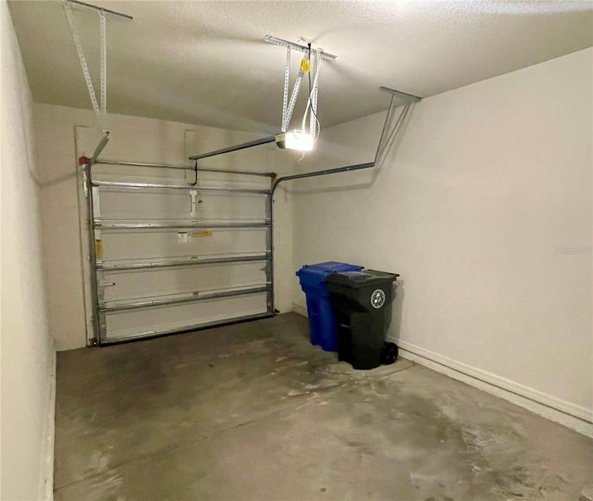 For Rent: $2,350 (3 beds, 2 baths, 1472 Square Feet)