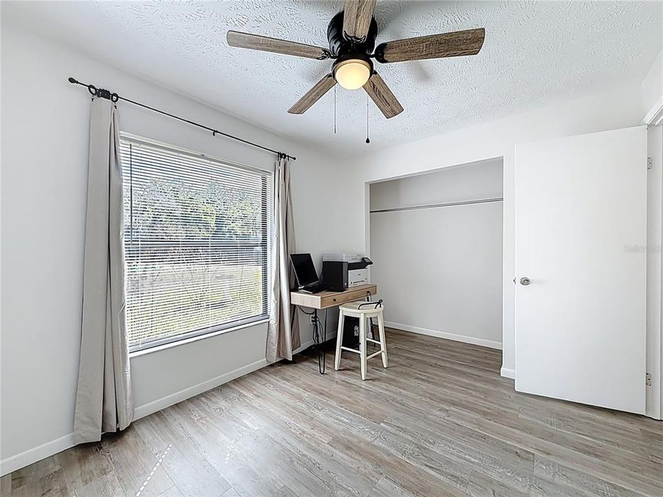 For Sale: $309,900 (3 beds, 2 baths, 1092 Square Feet)