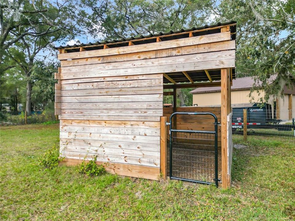 For Sale: $309,900 (3 beds, 2 baths, 1092 Square Feet)