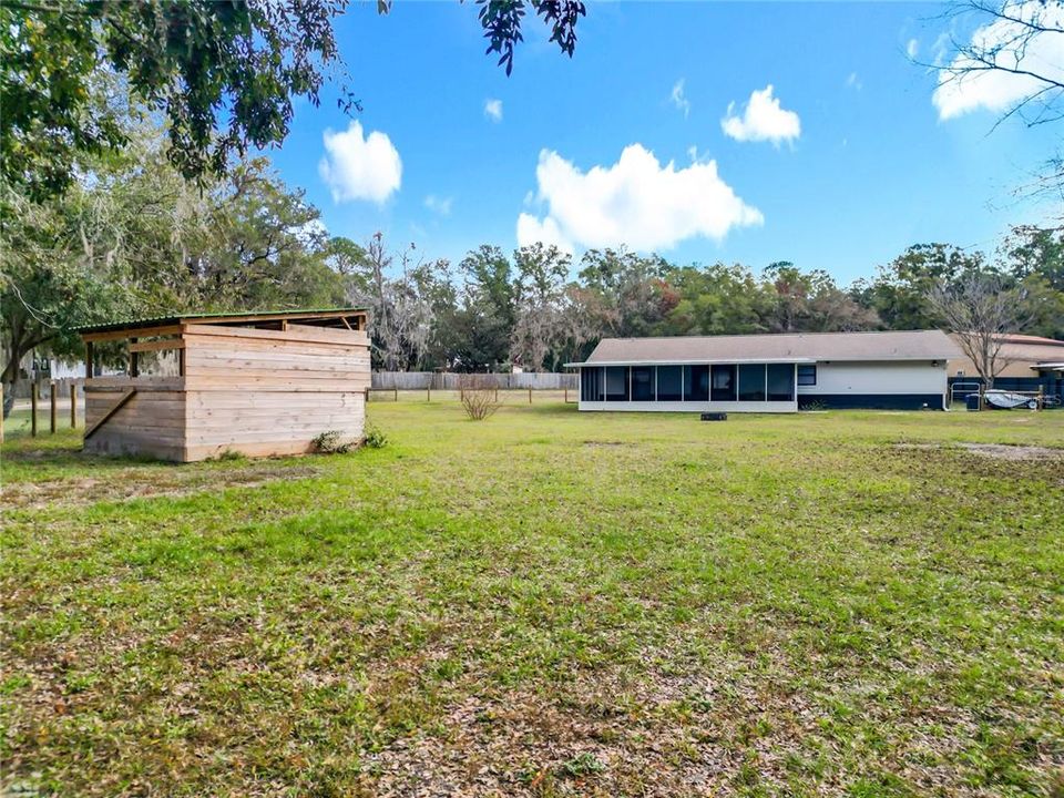 For Sale: $309,900 (3 beds, 2 baths, 1092 Square Feet)