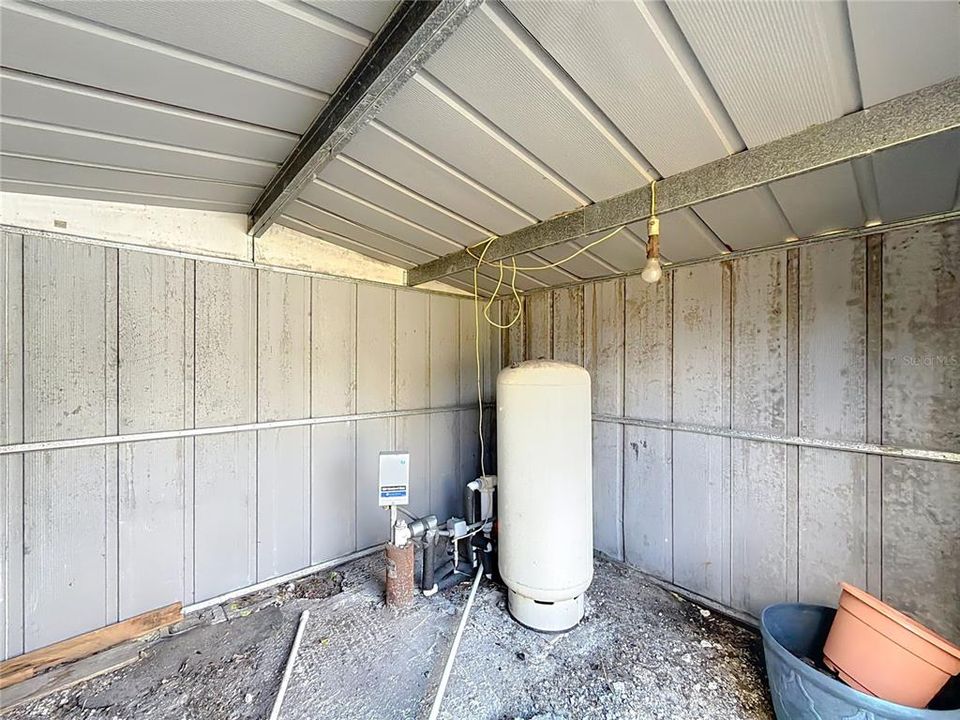 For Sale: $309,900 (3 beds, 2 baths, 1092 Square Feet)