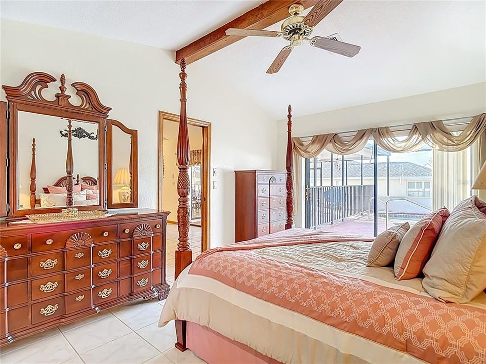 待售: $365,000 (3 贝兹, 2 浴室, 1902 平方英尺)