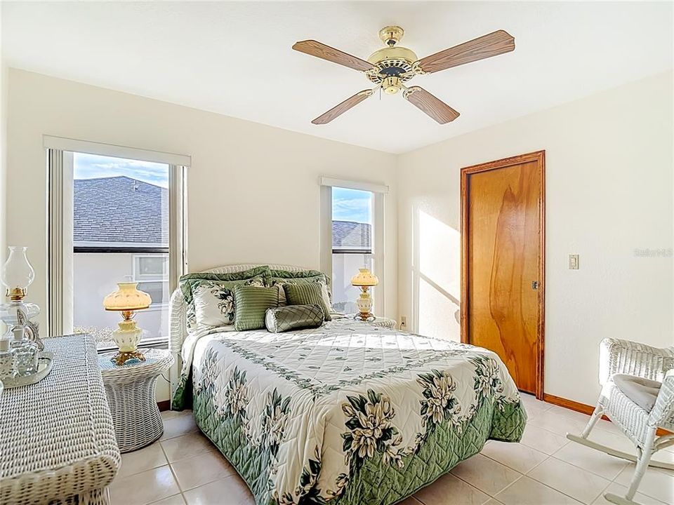 待售: $365,000 (3 贝兹, 2 浴室, 1902 平方英尺)