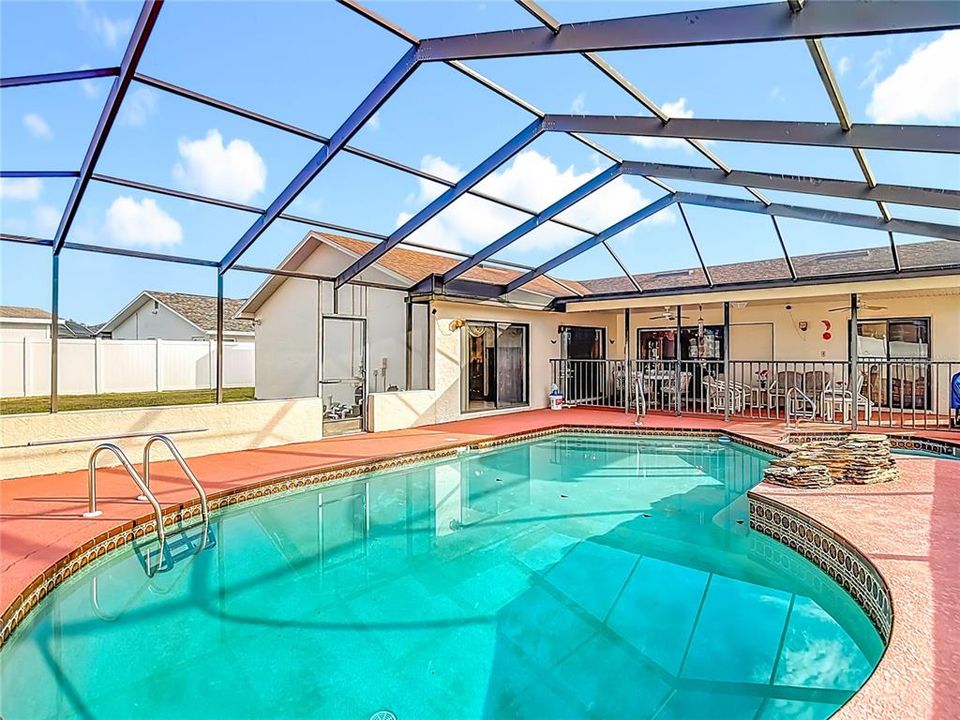 待售: $365,000 (3 贝兹, 2 浴室, 1902 平方英尺)