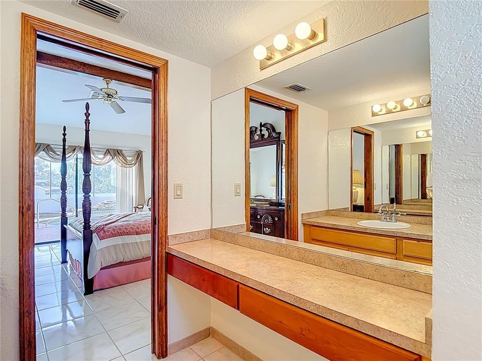 待售: $365,000 (3 贝兹, 2 浴室, 1902 平方英尺)