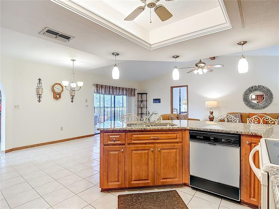 待售: $365,000 (3 贝兹, 2 浴室, 1902 平方英尺)