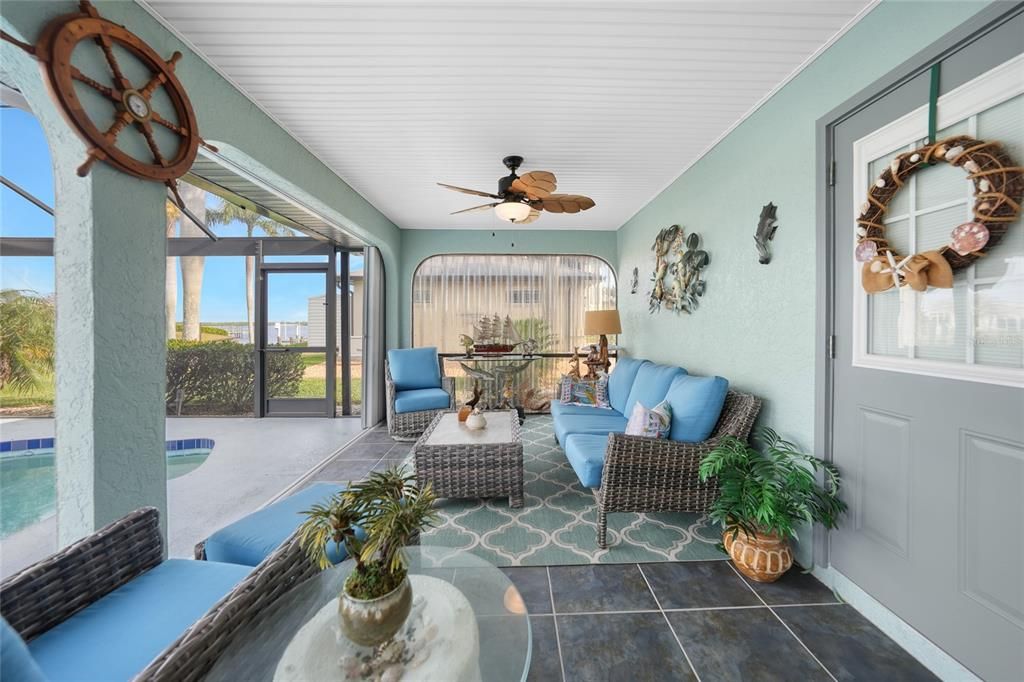 For Sale: $530,000 (2 beds, 2 baths, 1338 Square Feet)