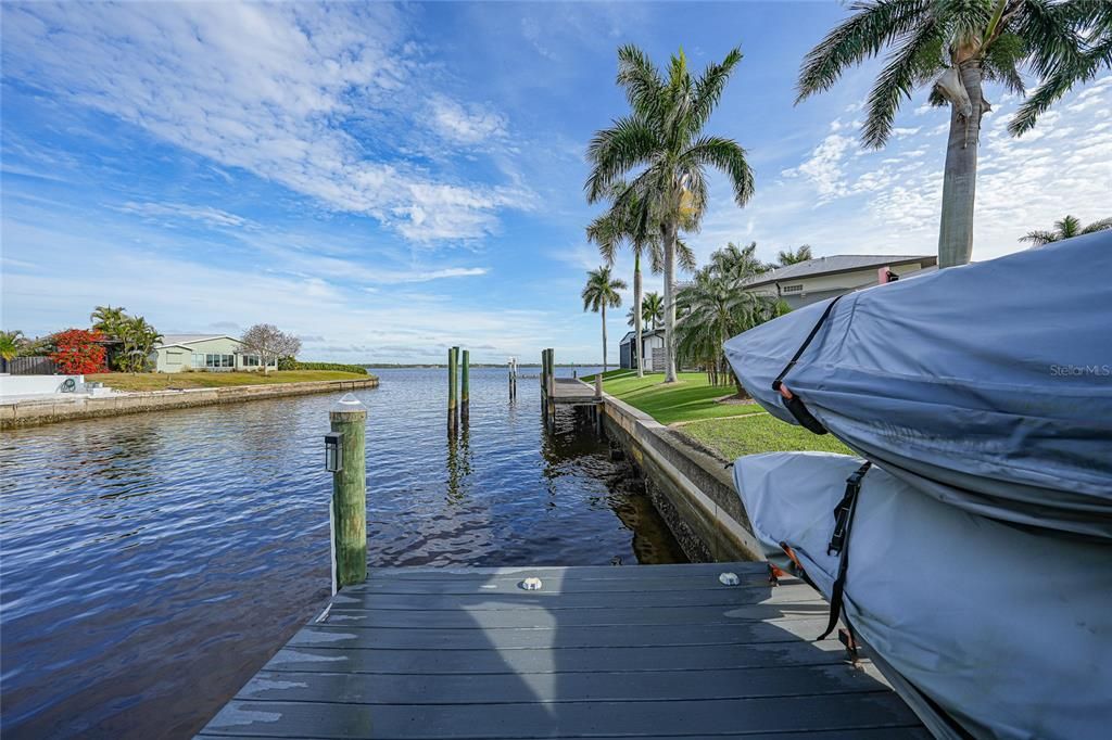 For Sale: $530,000 (2 beds, 2 baths, 1338 Square Feet)