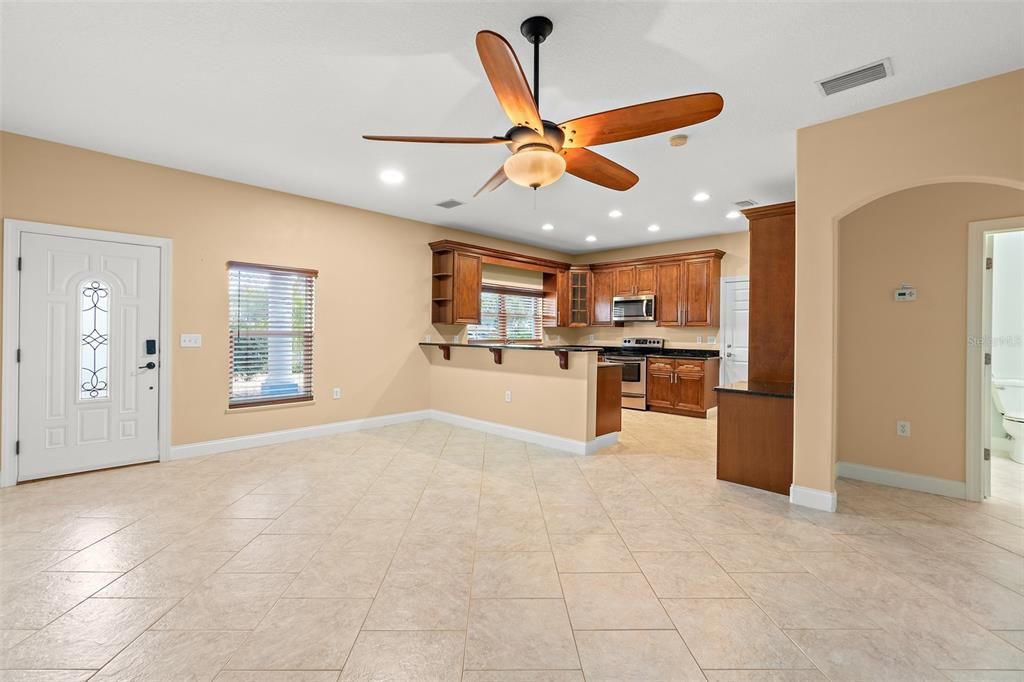 待售: $900,000 (3 贝兹, 3 浴室, 2196 平方英尺)