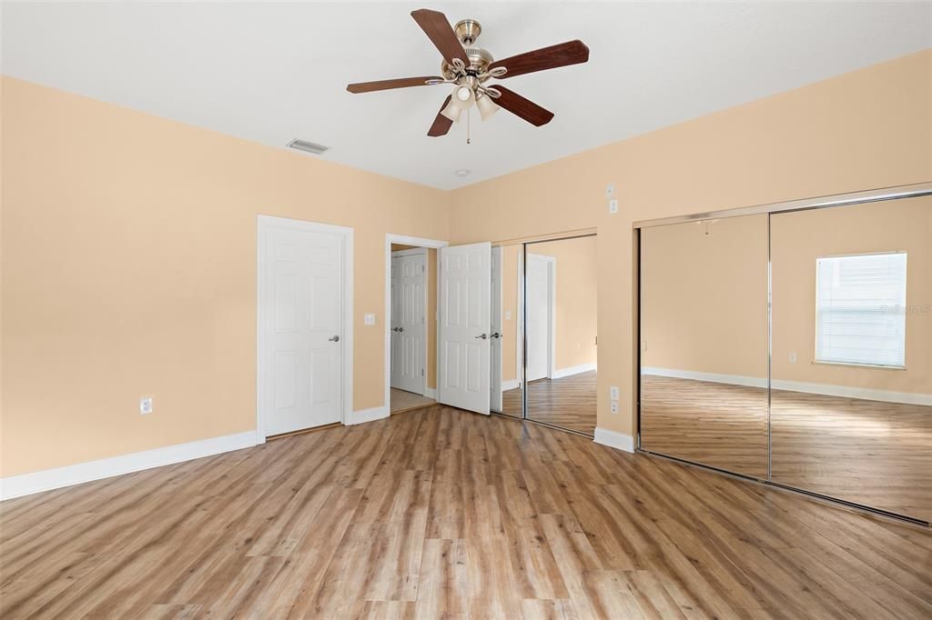 待售: $900,000 (3 贝兹, 3 浴室, 2196 平方英尺)