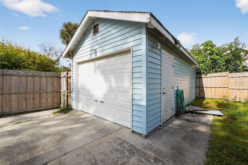 En Venta: $160,000 (2 camas, 1 baños, 895 Pies cuadrados)