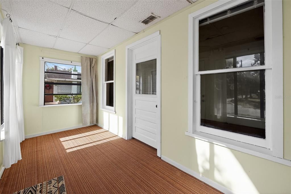 En Venta: $160,000 (2 camas, 1 baños, 895 Pies cuadrados)