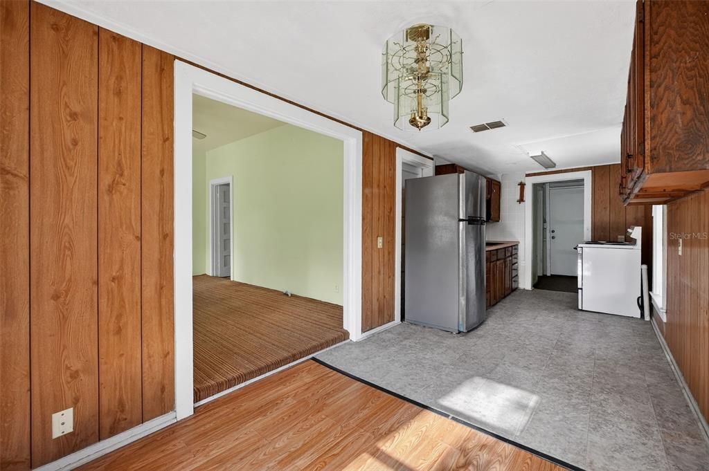 En Venta: $160,000 (2 camas, 1 baños, 895 Pies cuadrados)