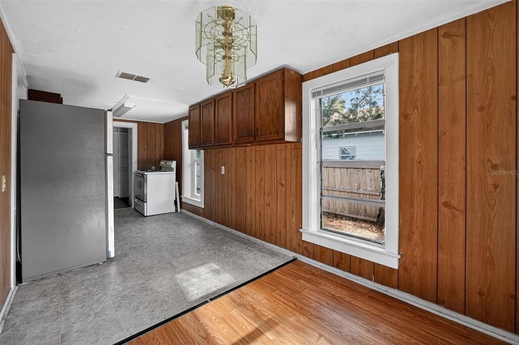 En Venta: $160,000 (2 camas, 1 baños, 895 Pies cuadrados)