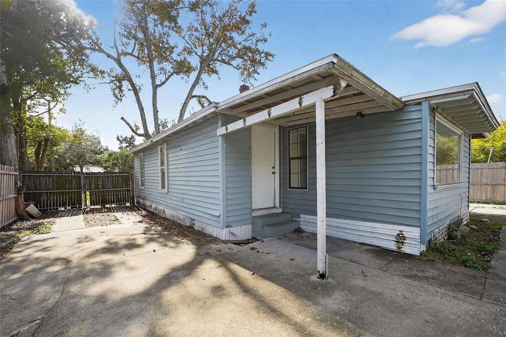 En Venta: $160,000 (2 camas, 1 baños, 895 Pies cuadrados)