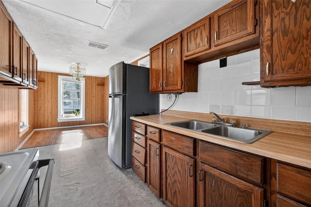 En Venta: $160,000 (2 camas, 1 baños, 895 Pies cuadrados)