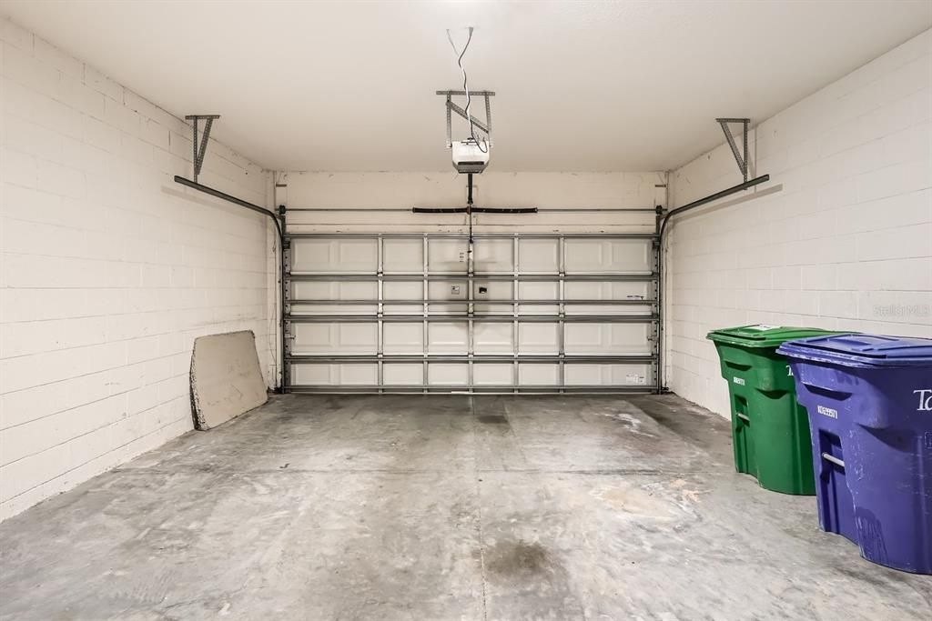 出租: $3,100 (3 贝兹, 2 浴室, 1480 平方英尺)