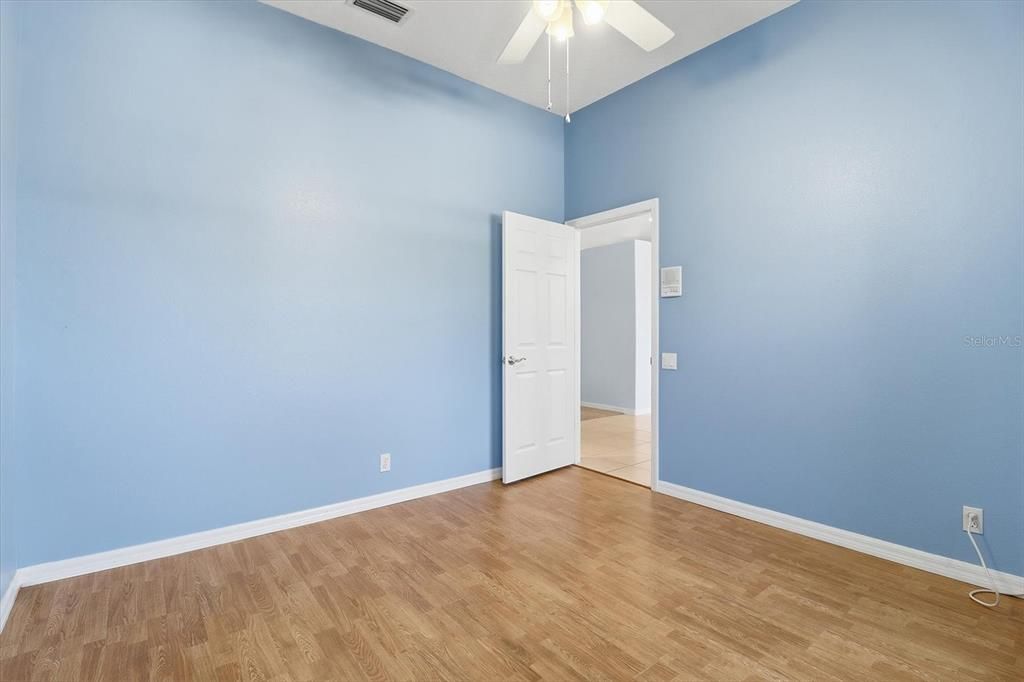 待售: $309,000 (3 贝兹, 2 浴室, 2315 平方英尺)