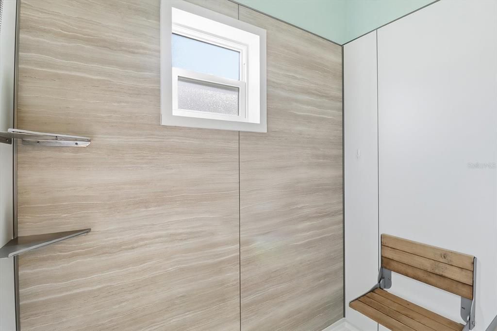 待售: $309,000 (3 贝兹, 2 浴室, 2315 平方英尺)