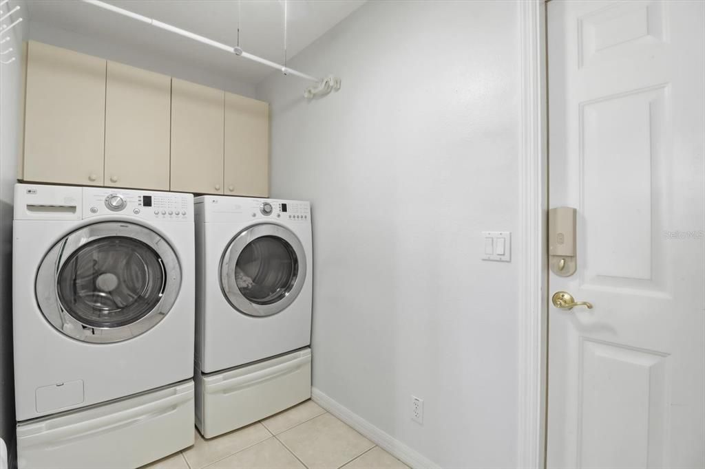 待售: $309,000 (3 贝兹, 2 浴室, 2315 平方英尺)