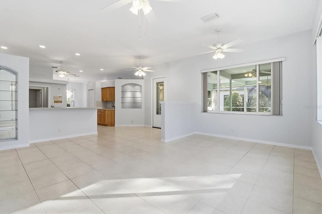 待售: $309,000 (3 贝兹, 2 浴室, 2315 平方英尺)