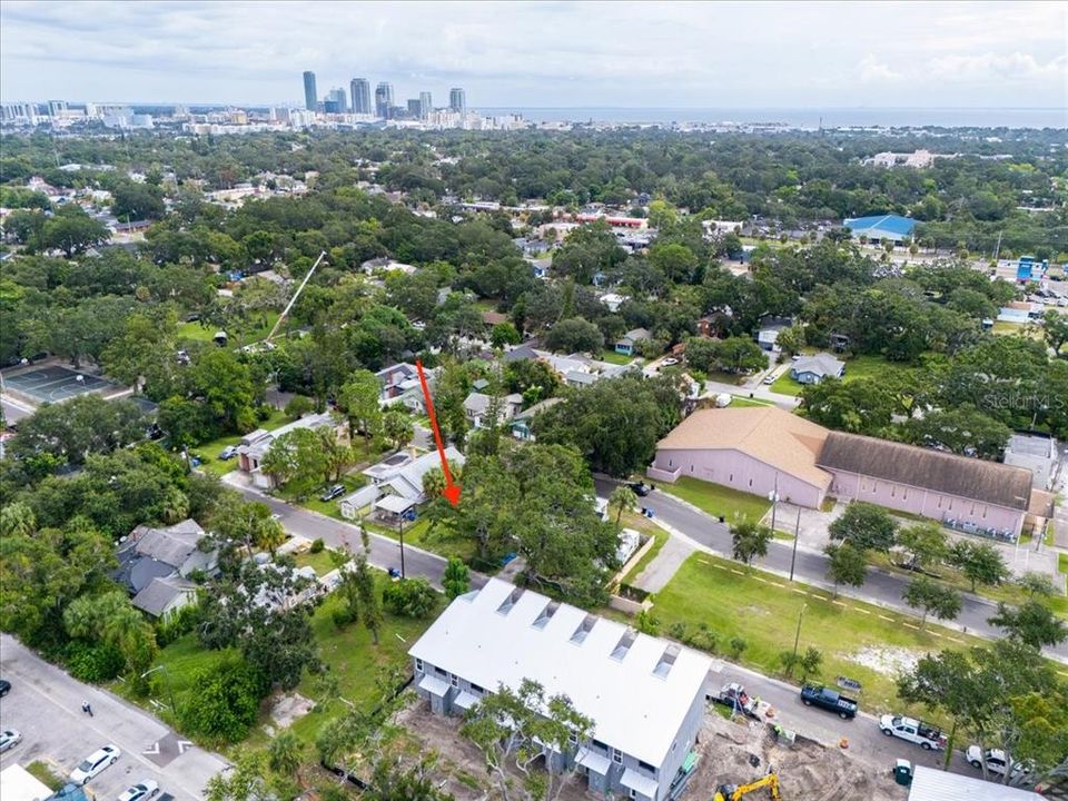 На продажу: $89,999 (0.10 acres)