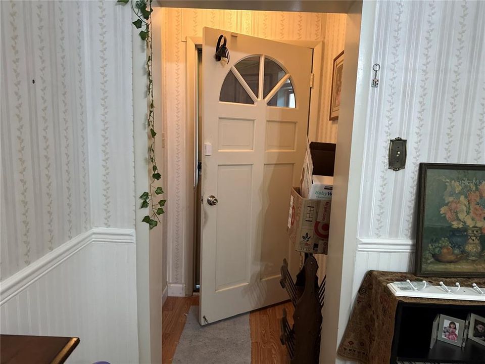 For Sale: $349,900 (4 beds, 3 baths, 2657 Square Feet)