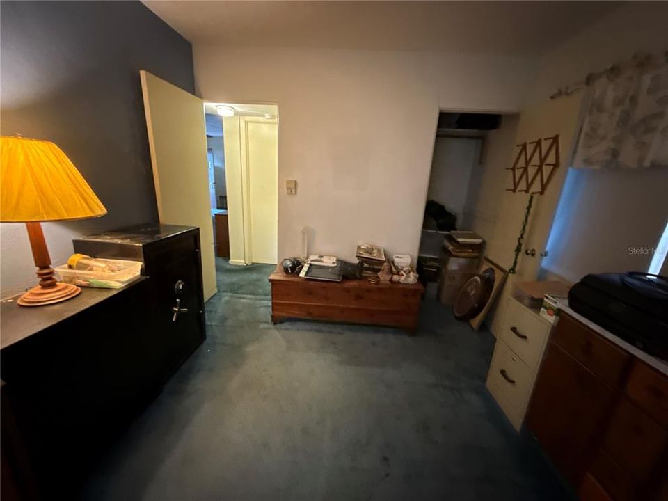 For Sale: $349,900 (4 beds, 3 baths, 2657 Square Feet)