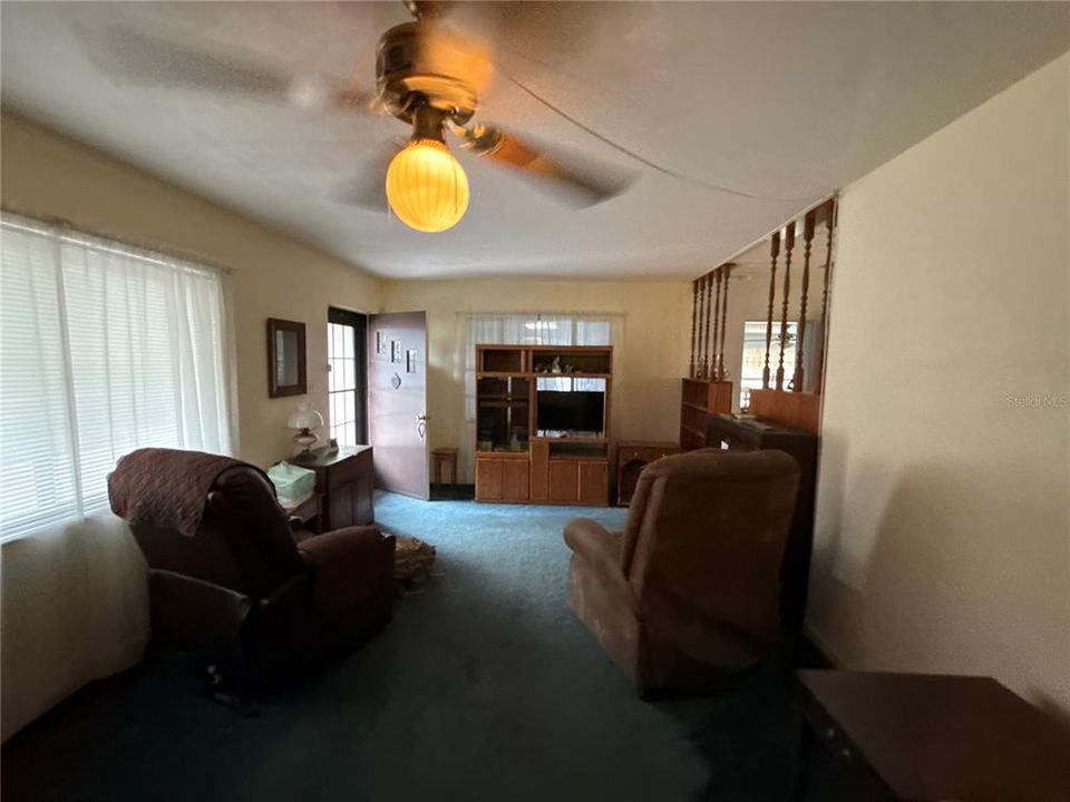 For Sale: $349,900 (4 beds, 3 baths, 2657 Square Feet)