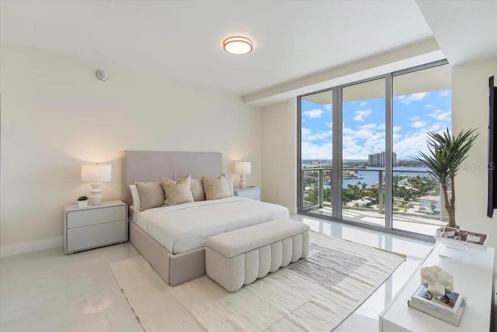 最近售出: $1,400,000 (2 贝兹, 2 浴室, 1610 平方英尺)