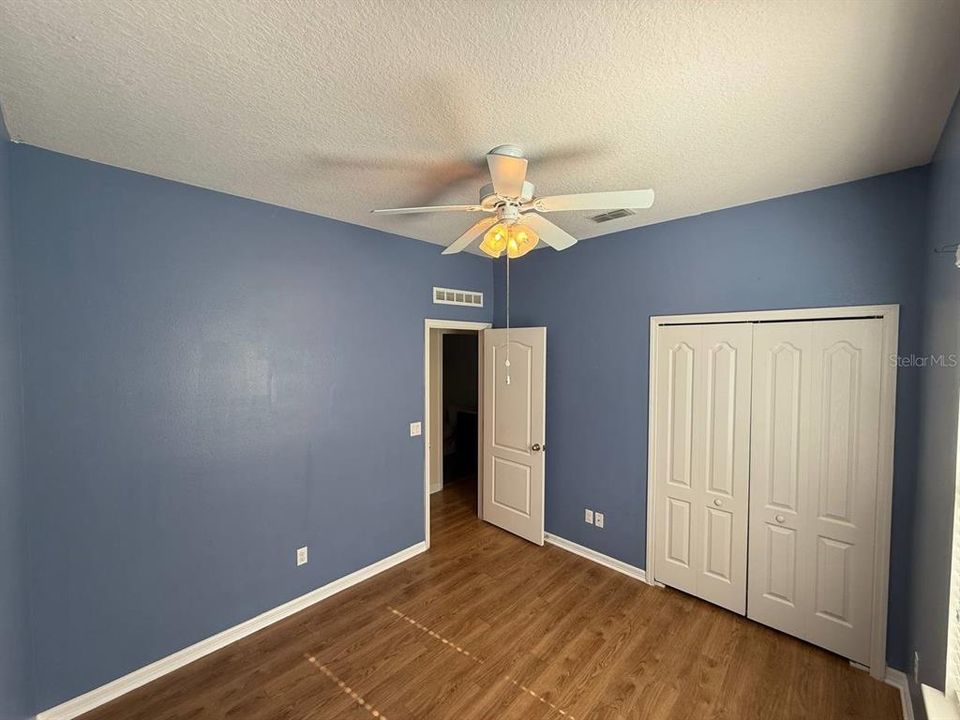 For Rent: $2,365 (4 beds, 2 baths, 1876 Square Feet)