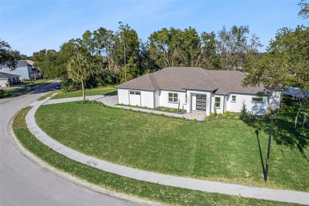 For Sale: $690,000 (4 beds, 3 baths, 2972 Square Feet)