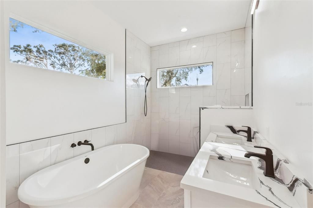 For Sale: $690,000 (4 beds, 3 baths, 2972 Square Feet)