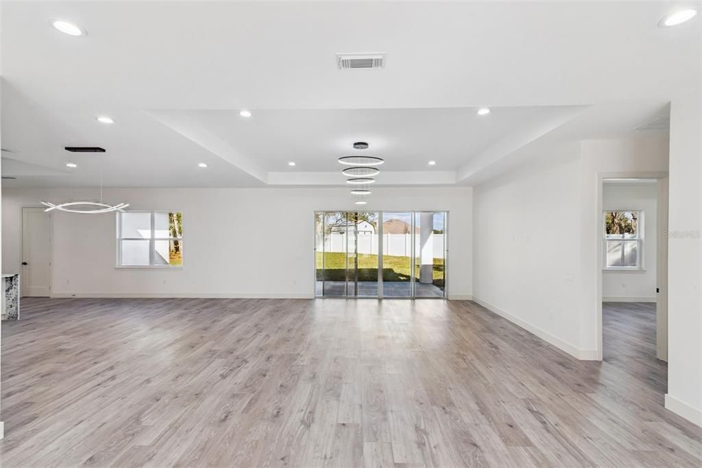 For Sale: $690,000 (4 beds, 3 baths, 2972 Square Feet)