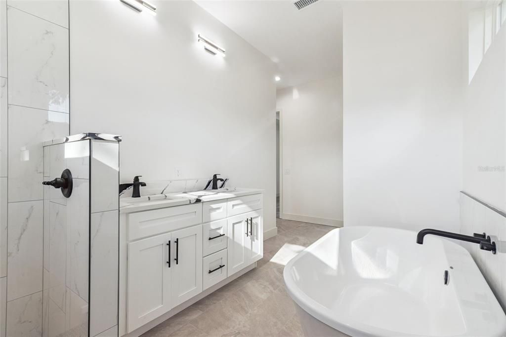 For Sale: $690,000 (4 beds, 3 baths, 2972 Square Feet)