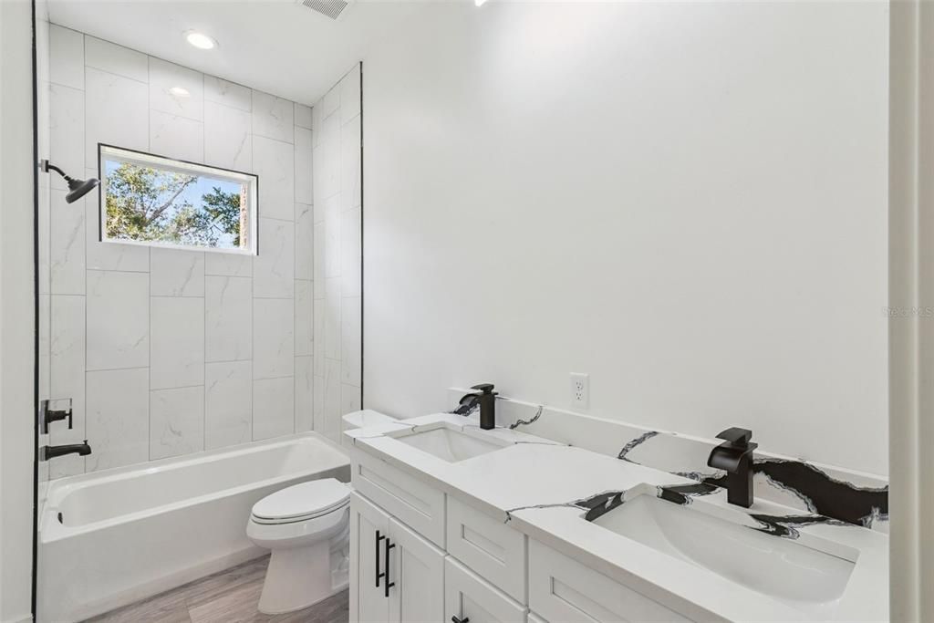 For Sale: $690,000 (4 beds, 3 baths, 2972 Square Feet)