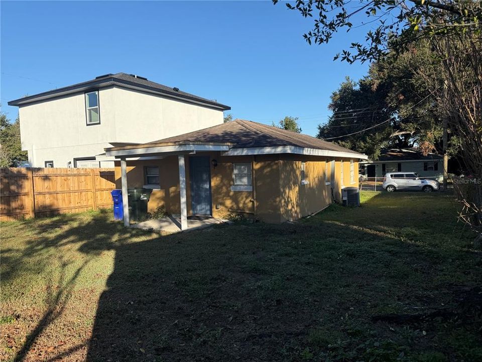 待售: $125,000 (3 贝兹, 1 浴室, 780 平方英尺)