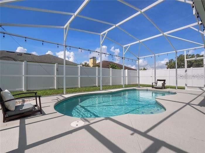 En Renta: $2,800 (4 camas, 2 baños, 2778 Pies cuadrados)