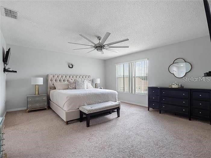 En Renta: $2,800 (4 camas, 2 baños, 2778 Pies cuadrados)