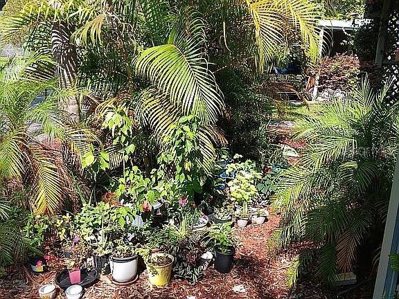 For Sale: $60,000 (2 beds, 2 baths, 1000 Square Feet)