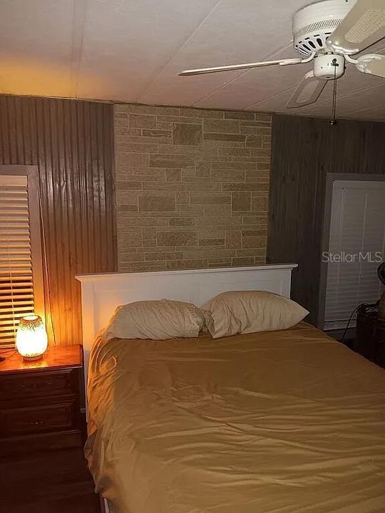 For Sale: $60,000 (2 beds, 2 baths, 1000 Square Feet)