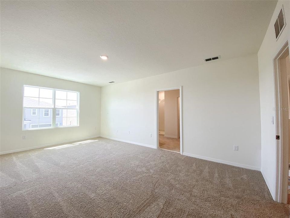 En Renta: $2,480 (5 camas, 3 baños, 2696 Pies cuadrados)