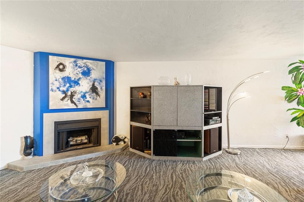 На продажу: $850,000 (2 спален, 2 ванн, 1880 Квадратных фут)