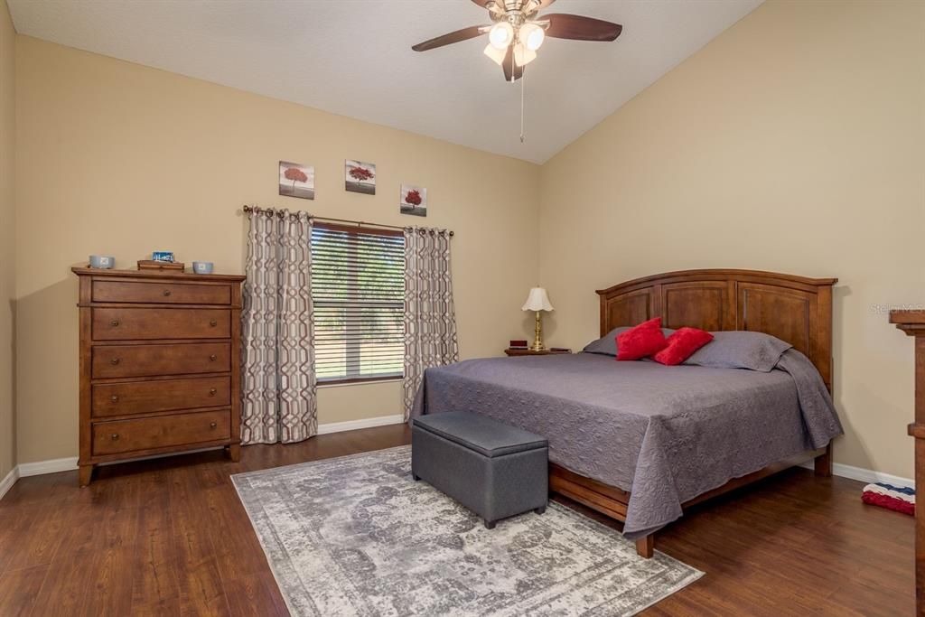 На продажу: $450,000 (2 спален, 2 ванн, 1577 Квадратных фут)