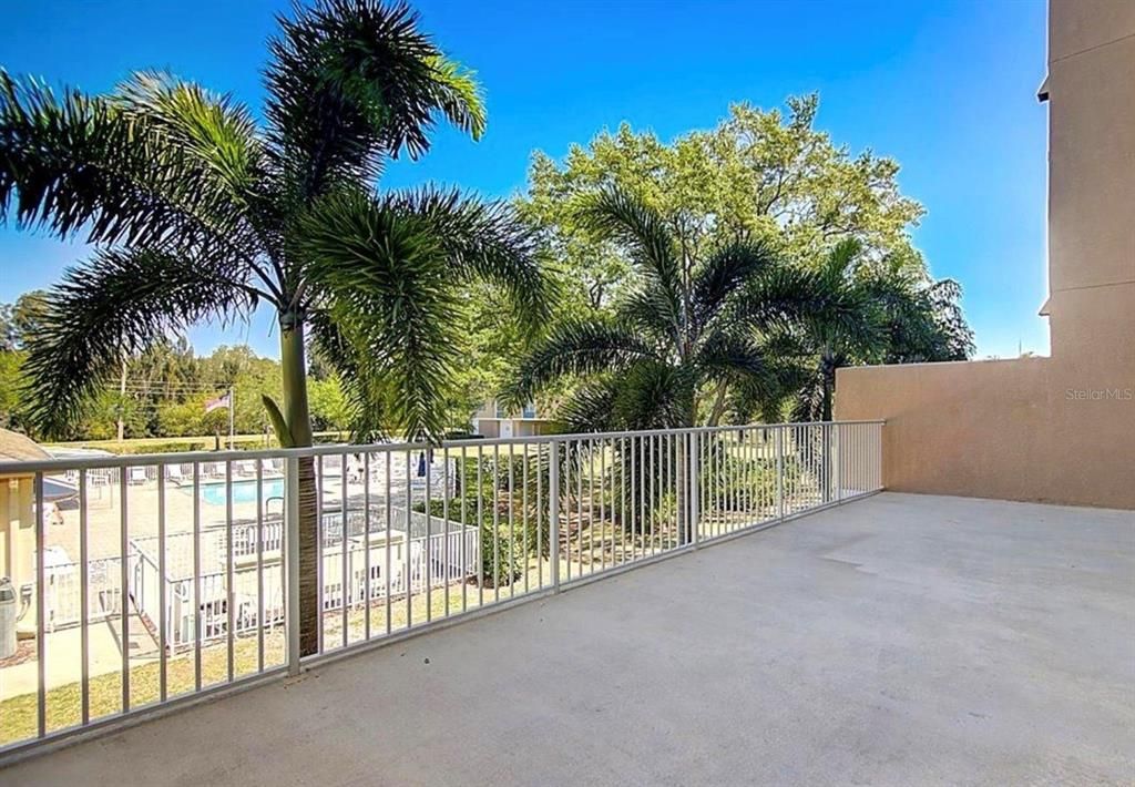 For Rent: $2,500 (2 beds, 2 baths, 1324 Square Feet)