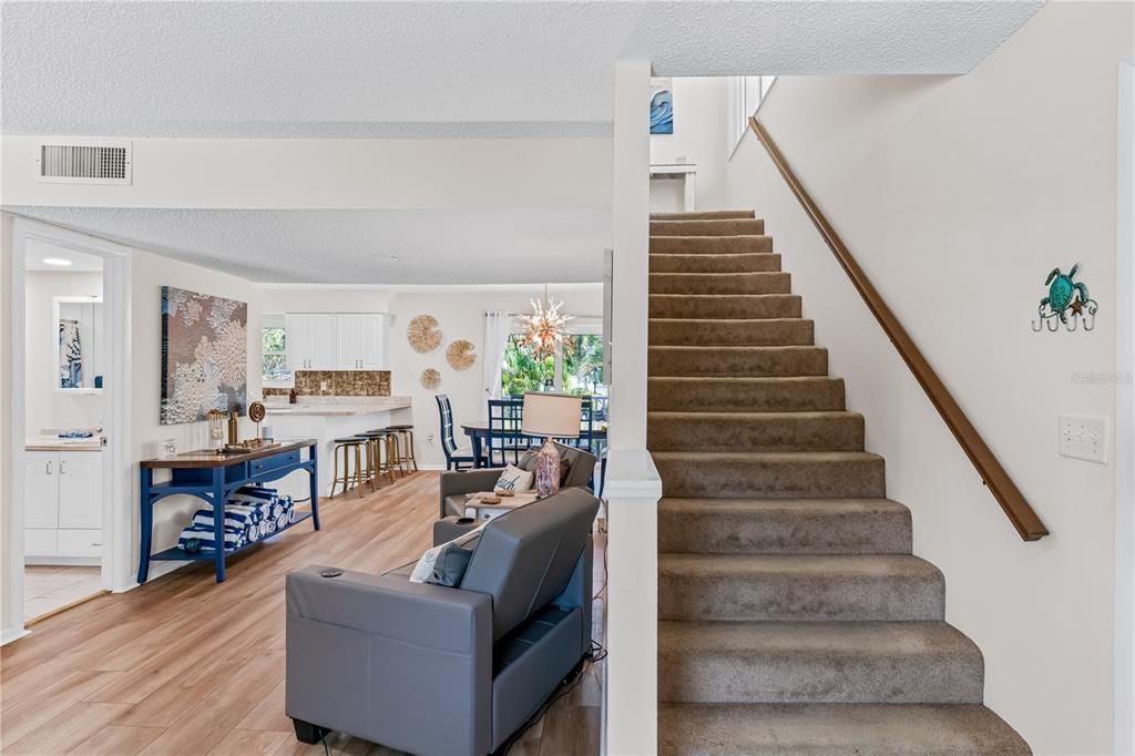 出租: $4,500 (2 贝兹, 2 浴室, 1415 平方英尺)