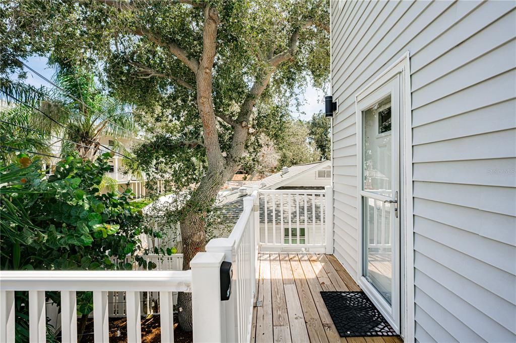 出租: $4,500 (2 贝兹, 2 浴室, 1415 平方英尺)