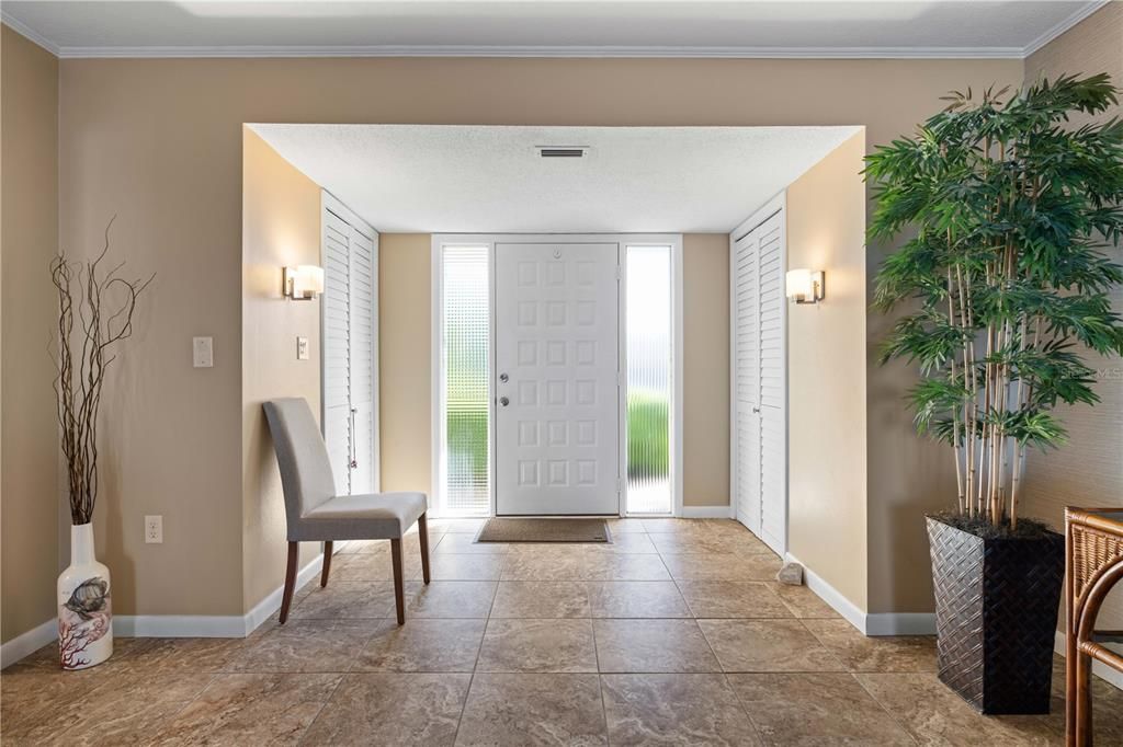 En Venta: $349,000 (2 camas, 2 baños, 1581 Pies cuadrados)